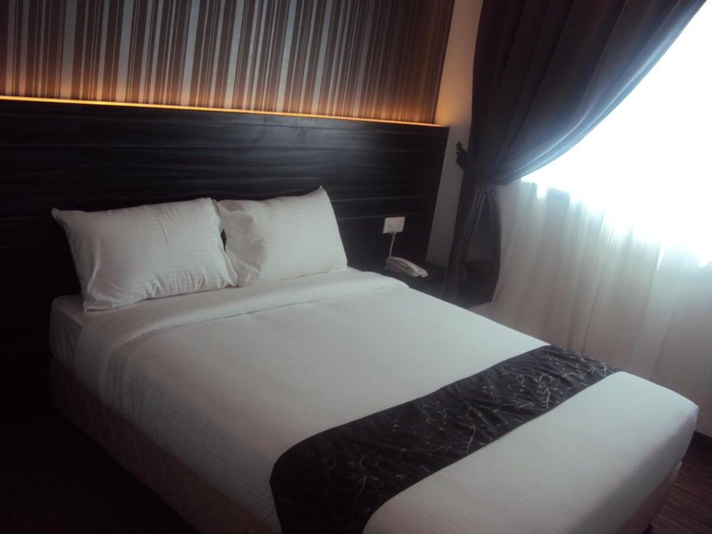 Signature Hotel Kuantan Eksteriør billede